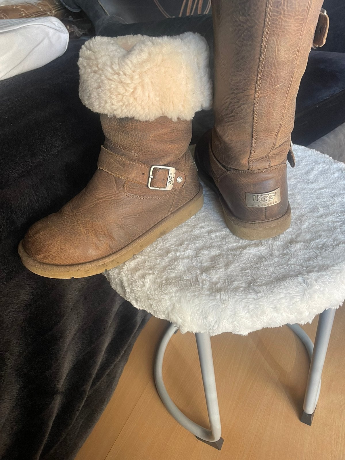 UGG laarzen leer, Ophalen, Zo goed als nieuw, Bruin, Hoge laarzen