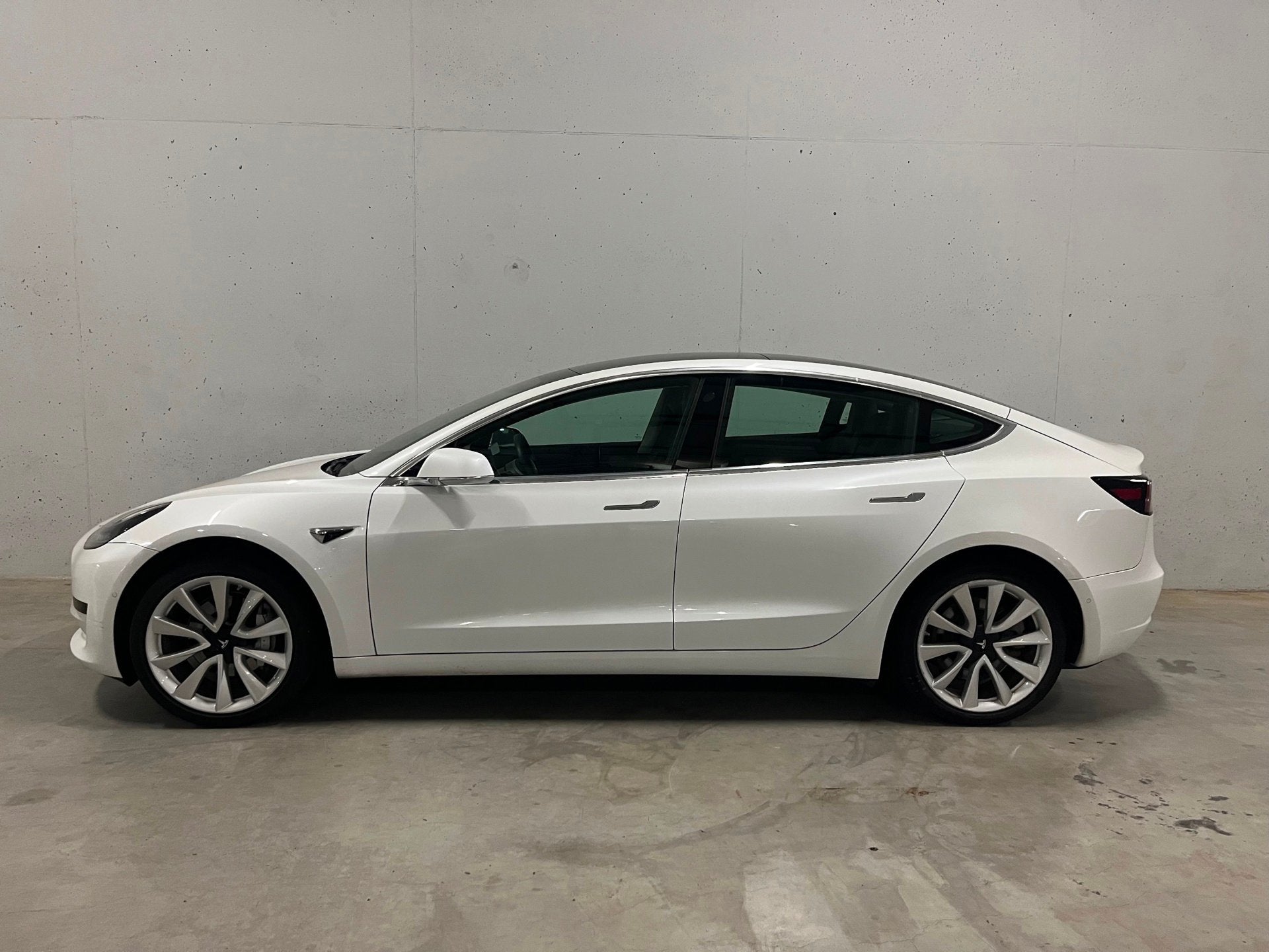 Tesla Model 3 Standard RWD Plus 60 kWh 84% SOH, Auto's, Automaat, Achterwielaandrijving, Gebruikt, 530 km