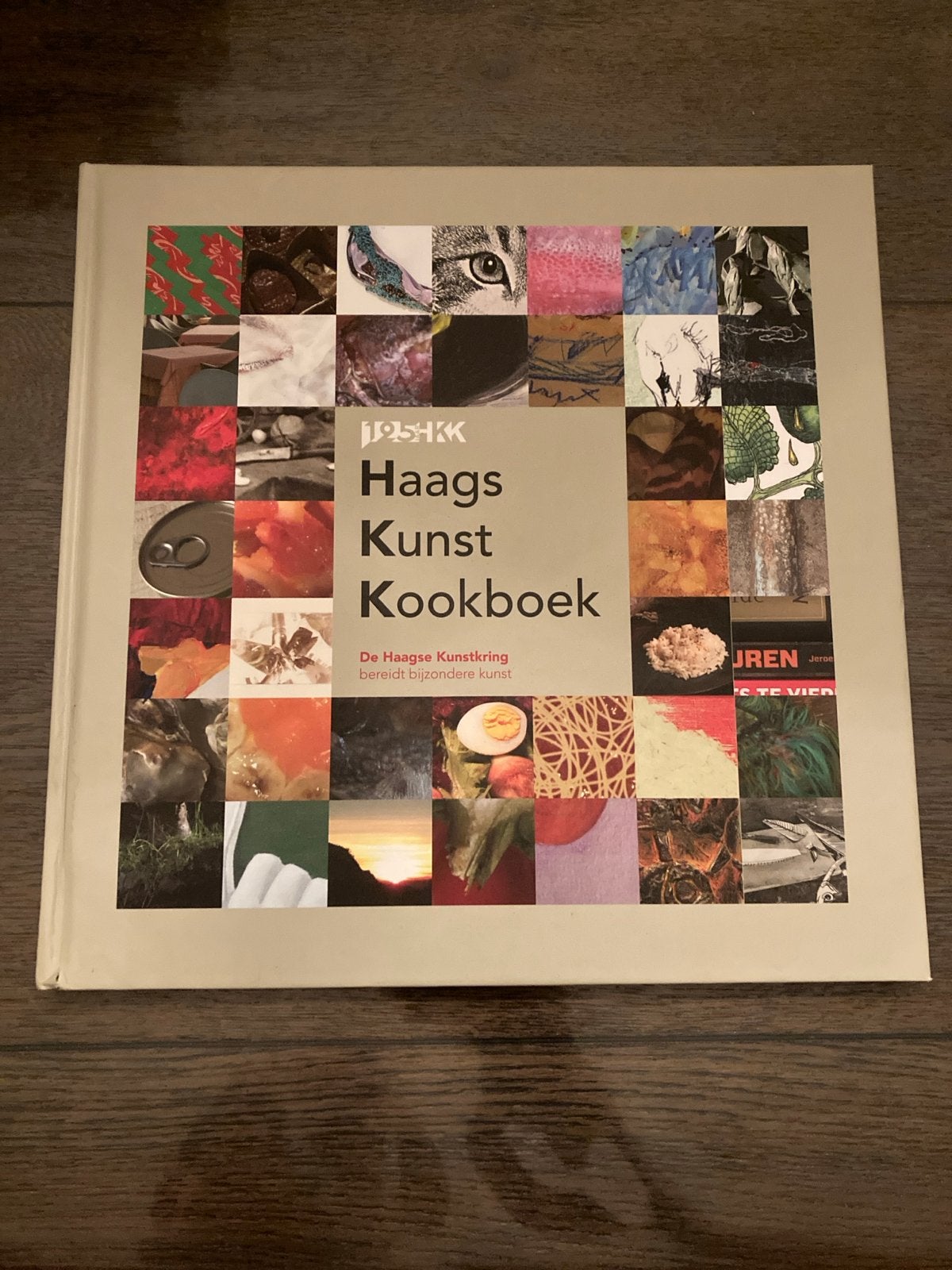 J Haags KunstKookboek, Ophalen of Verzenden, Zo goed als nieuw