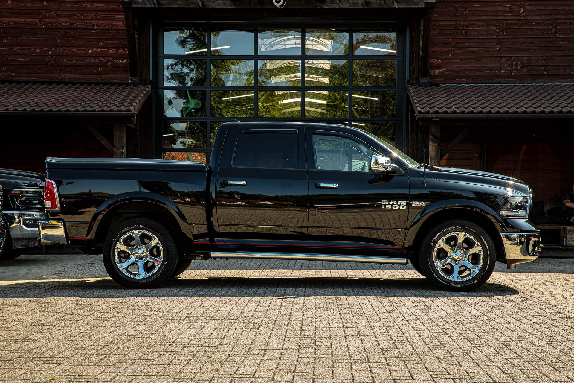 Dodge Ram 1500 5.7 V8 Crew Cab Laramie | Lage bijtelling | L, Auto's, Automaat, Euro 5, Gebruikt, 8 cilinders