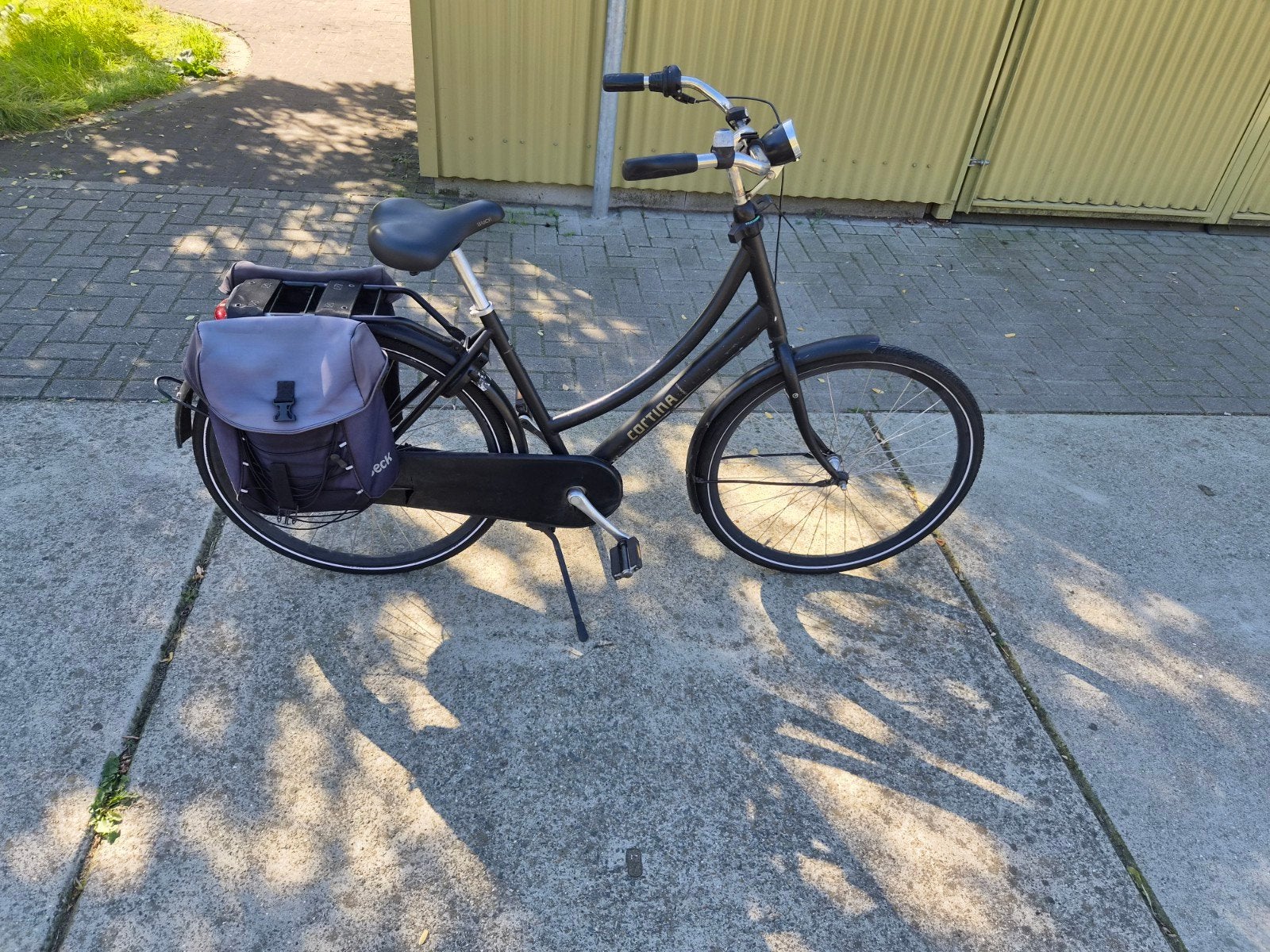 Cortina U1 Damesfiets (Jet Black) - inclusief Beck & slot, Ophalen, Zo goed als nieuw, Terugtraprem, Versnellingen