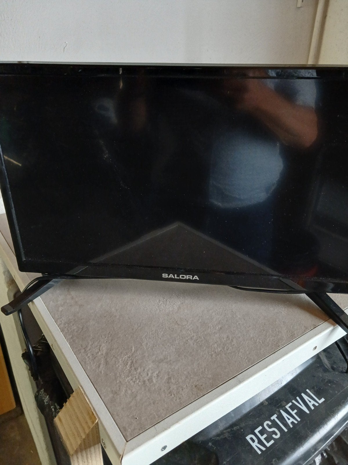 Salora 22 inch HD Ready TV met afstandsbediening, Overige merken, HD Ready (720p), Ophalen of Verzenden, 40 tot 60 cm