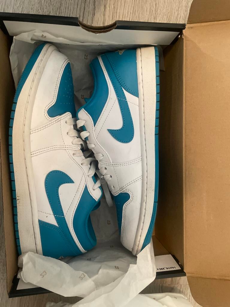 Air Jordan 1 Low, Wit + Aqua Blauw (Maat 42), Wit, Ophalen of Verzenden, Sneakers of Gympen, Zo goed als nieuw