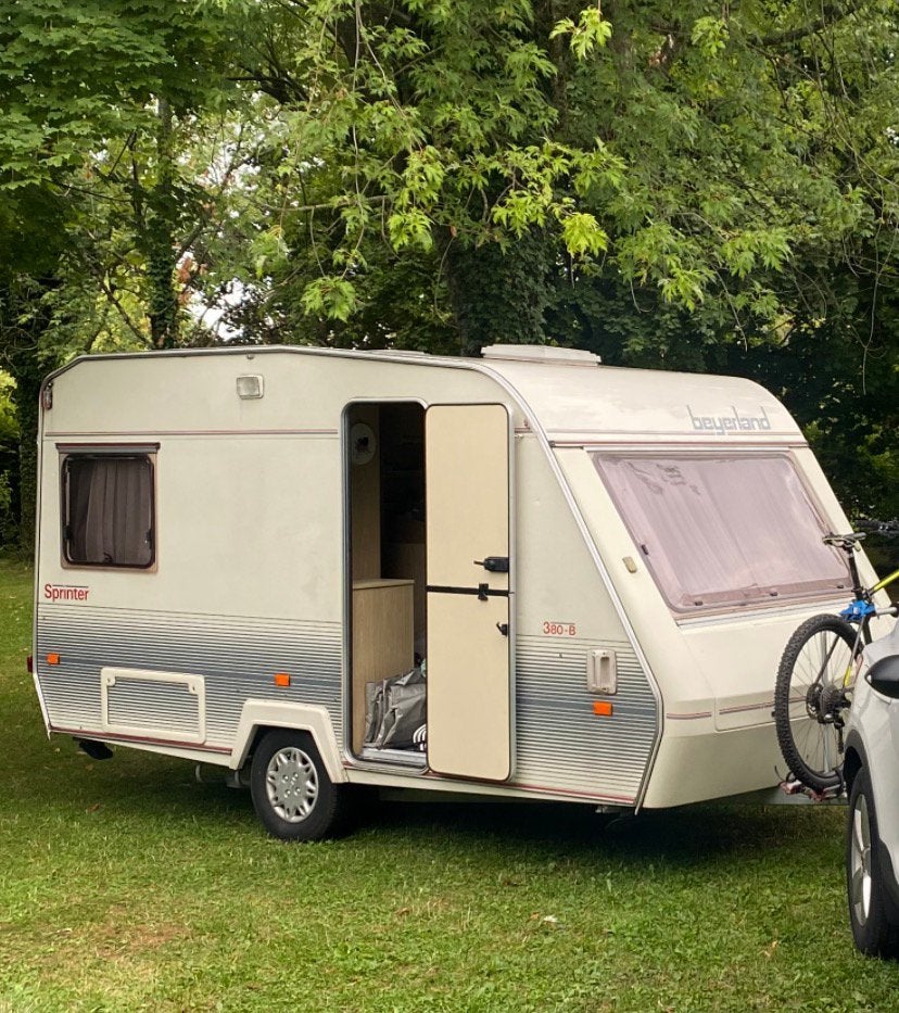 Beyerland Sprinter 380-B, Caravans en Kamperen, Standaardzit, Dwarsbed, Particulier, Tot en met 4
