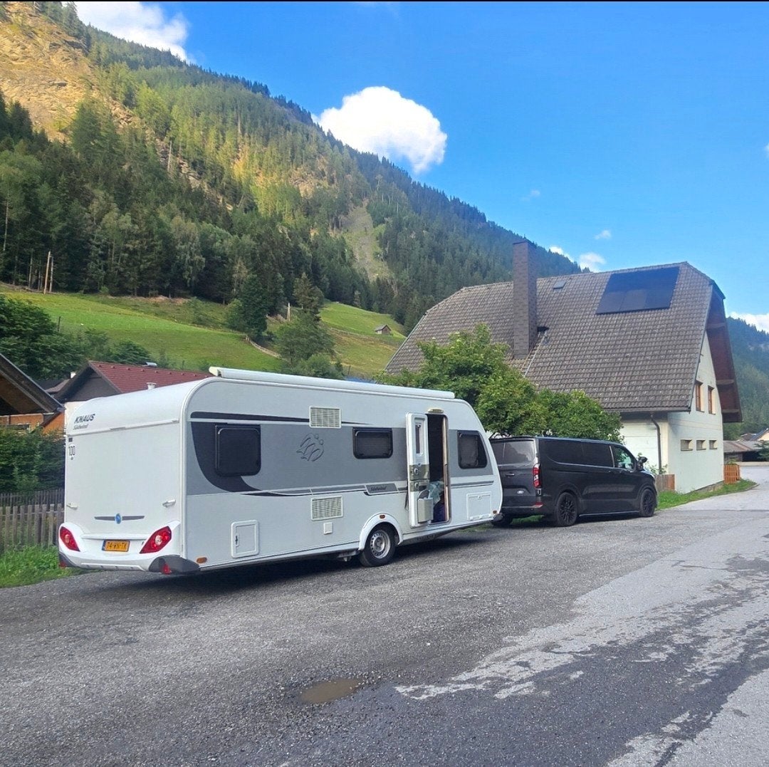 Knaus Südwind 580 qs (2014) - Ruime 6-persoons gezinscaravan, Airco, Treinzit, Particulier, Knaus
