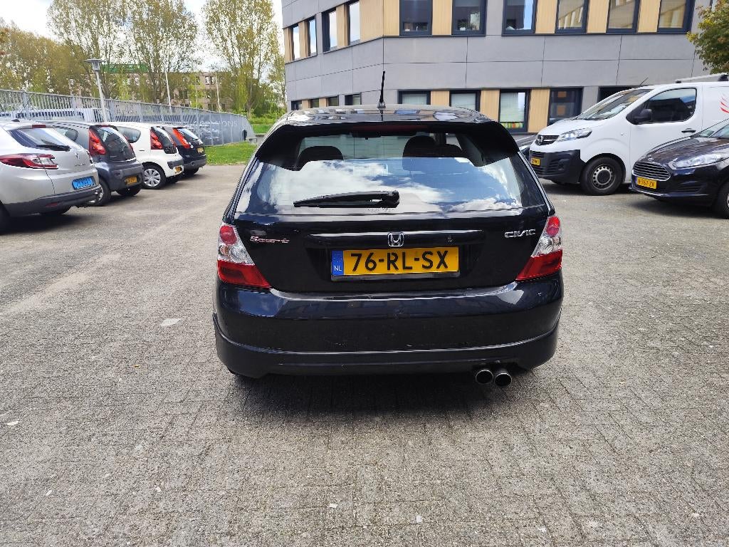 Honda Civic 1.6 I Sport 2005 Zwart *LEES TEKST!*, Auto's, Voorwielaandrijving, 15 km/l, Zwart, 4 cilinders
