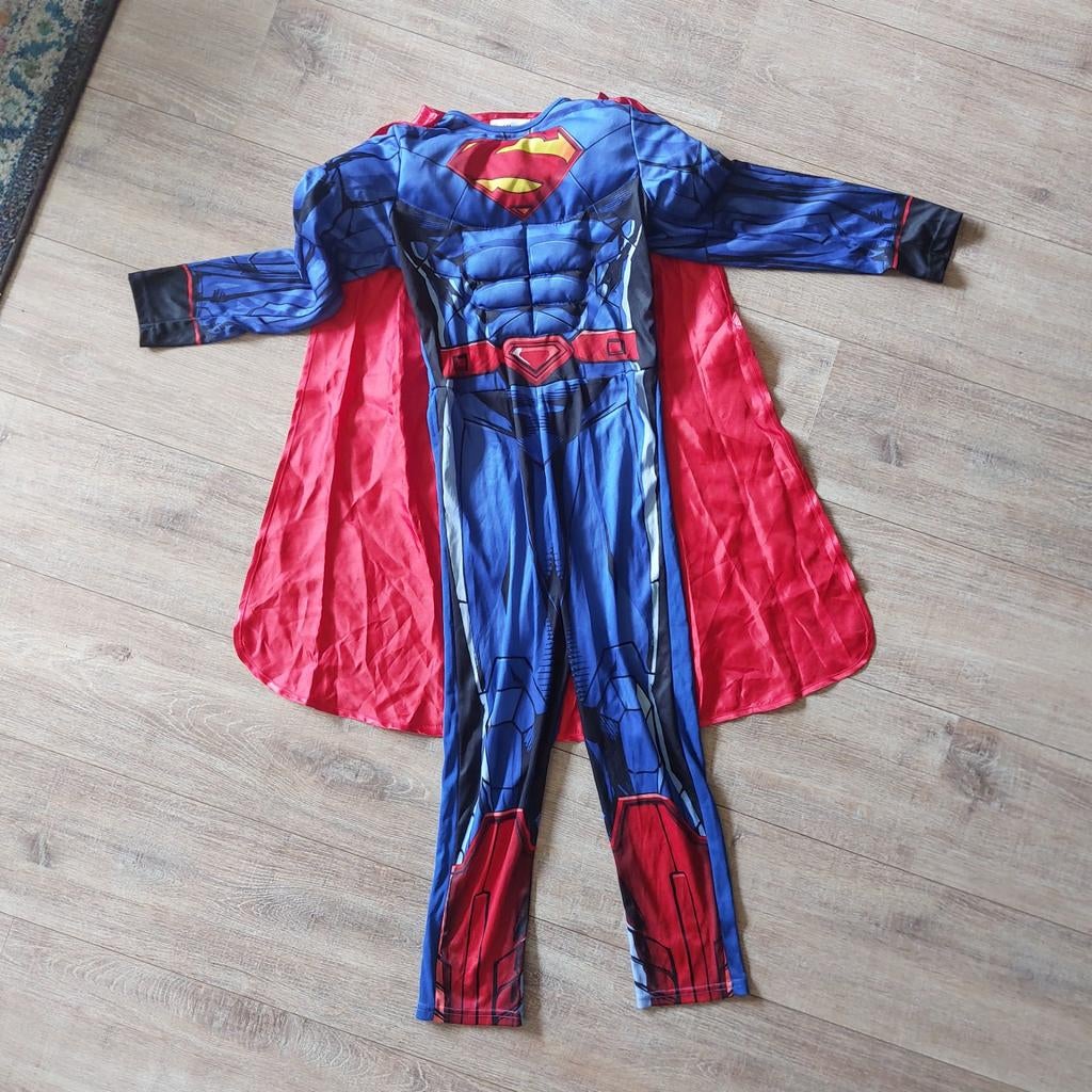 Nieuw! Supermanpak verkleedkleren H&M maat 122- 128, Kinderen en Baby's, Carnavalskleding en Verkleedspullen, Ophalen of Verzenden