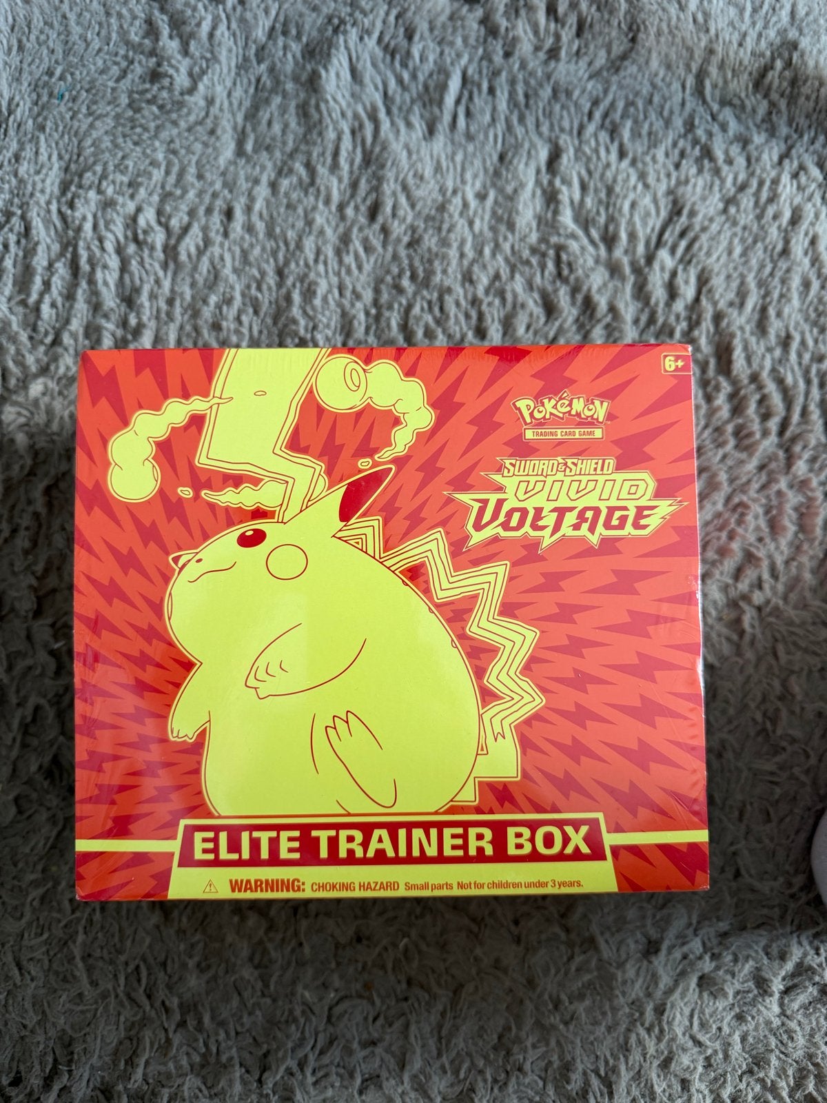 Pokémon TCG: Sword & Shield Vivid Voltage Elite Trainer Box, Ophalen, Nieuw, Overige typen