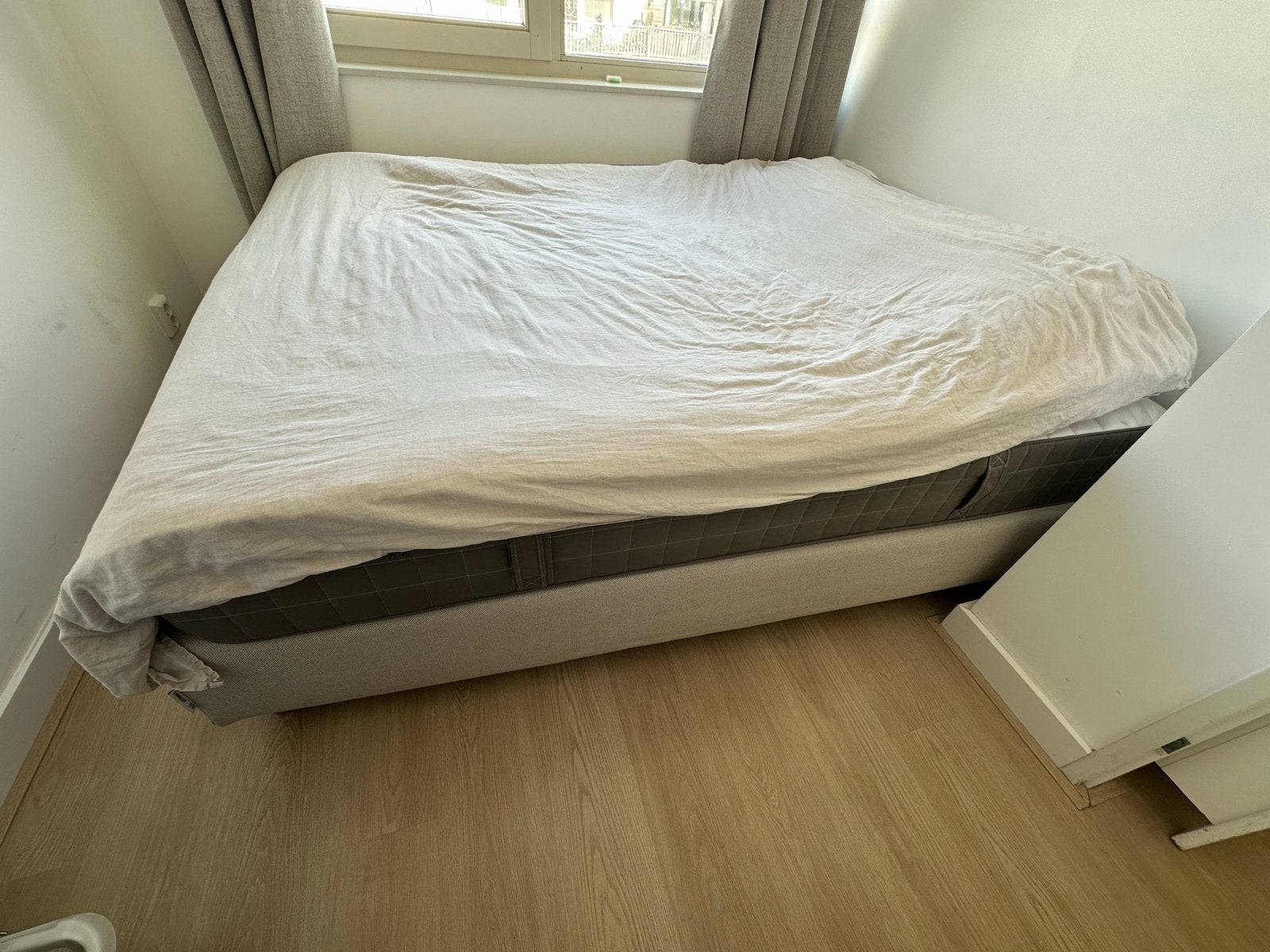 IKEA Evenskjer boxspring (evtl. met matras),160x200 cm, Ophalen, Tweepersoons, Zo goed als nieuw, 200 cm