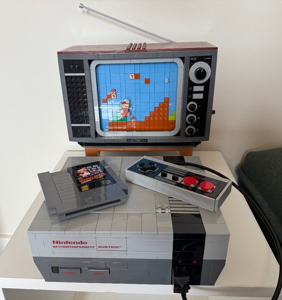 LEGO Nintendo Entertainment System + Extra figuurtjes, Gebruikt, Overige thema's, Ophalen of Verzenden, Complete set