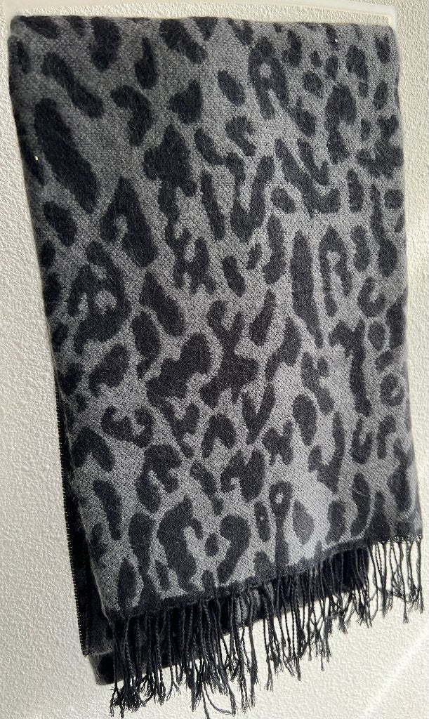 Leopard zwart met grijs sjaal, Ophalen, Nieuw, Maat 46/48 (XL) of groter, Sjaal