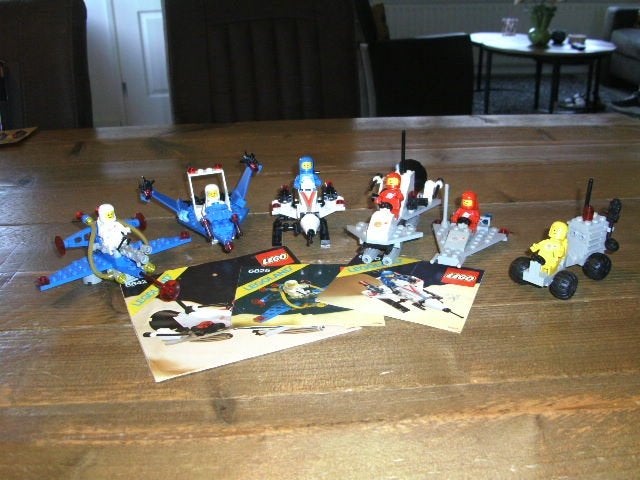 Lego Classic Space sets  (2), Kinderen en Baby's, Gebruikt, Ophalen of Verzenden, Space, Complete set