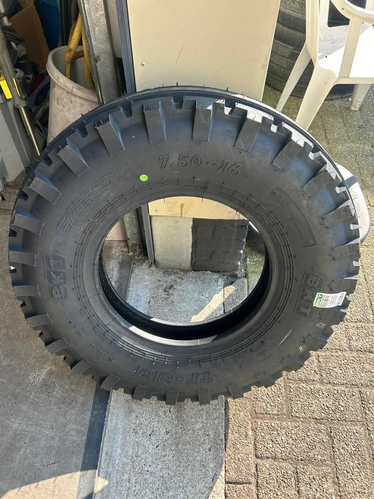 Bkt TF8181 7.50-16 nieuw leverbaar, Ophalen