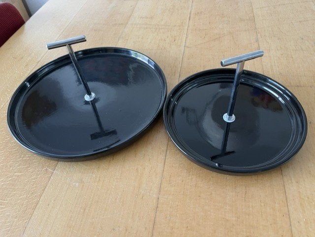Twee presentatie schaaltjes, Huis en Inrichting, Keuken | Servies, Ophalen of Verzenden, Overige stijlen, Aardewerk, Schaal of Schalen