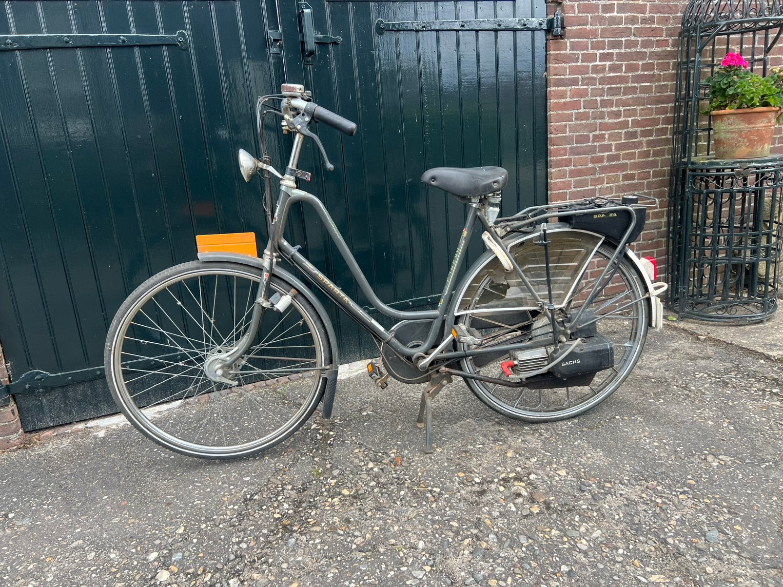 Nette originele SpartaMet met kenteken en serienummer, Fietsen en Brommers, Ophalen, Gebruikt, Spartamet, Benzine