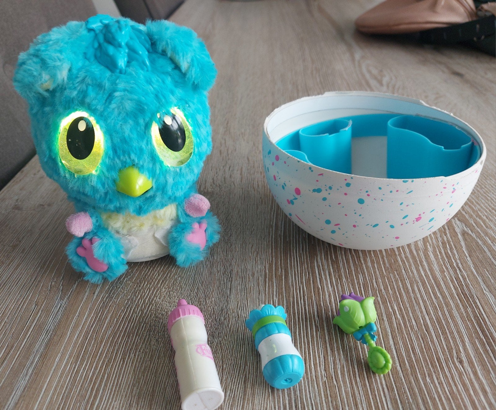 Hatchimal baby Blauw, Ophalen of Verzenden, Zo goed als nieuw, Elektronica, Met licht