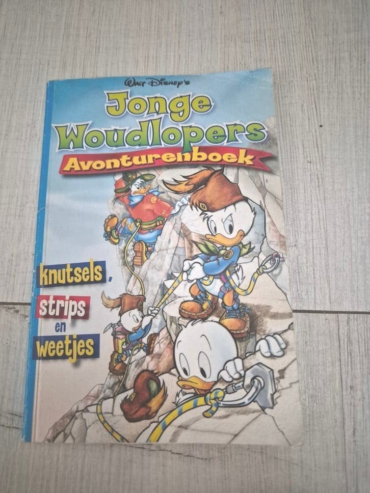 Donald Duck Jonge Woudlopers Avonturenboek: Knutsels, Strips, Boeken, Eén stripboek, Ophalen, Gelezen, Walt Disney  Donald duck