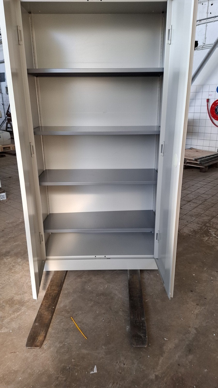 Ahrend archiefkast/garagekast/schuurkast/ Ahrend kantoorkas, Archiefkast, Ophalen of Verzenden, Zo goed als nieuw, Metaal
