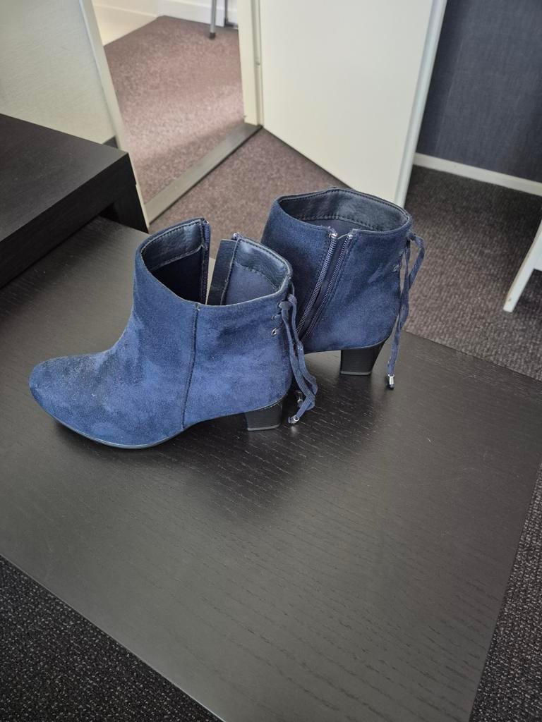 Nieuwe blauwe korte laarsjes - Maat 39, Kleding | Dames, Schoenen, Ophalen, Nieuw, Blauw, Lage of Enkellaarzen