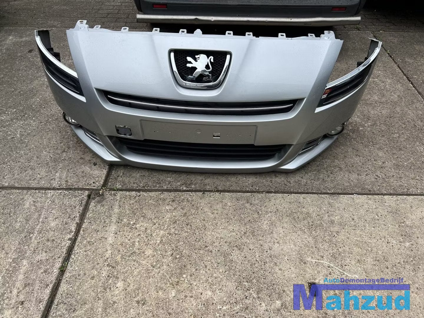 PEUGEOT 5008 Grijs zilver EZRC Voorbumper bumper voor 2009-2, Auto-onderdelen, Taurusavenue 1
2132 LS  Hoofddorp, NL, Gebruikt