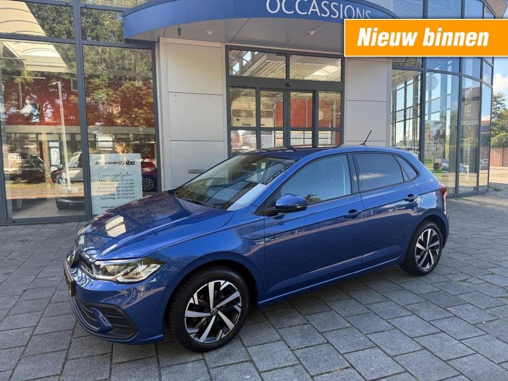 Volkswagen POLO 1.0 TSI LIFE BNS-LMV-ECC-PDC-NAVI-VIRTUAL CO, Auto's, Voorwielaandrijving, Gebruikt, Met garantie (alle), 49 €/maand