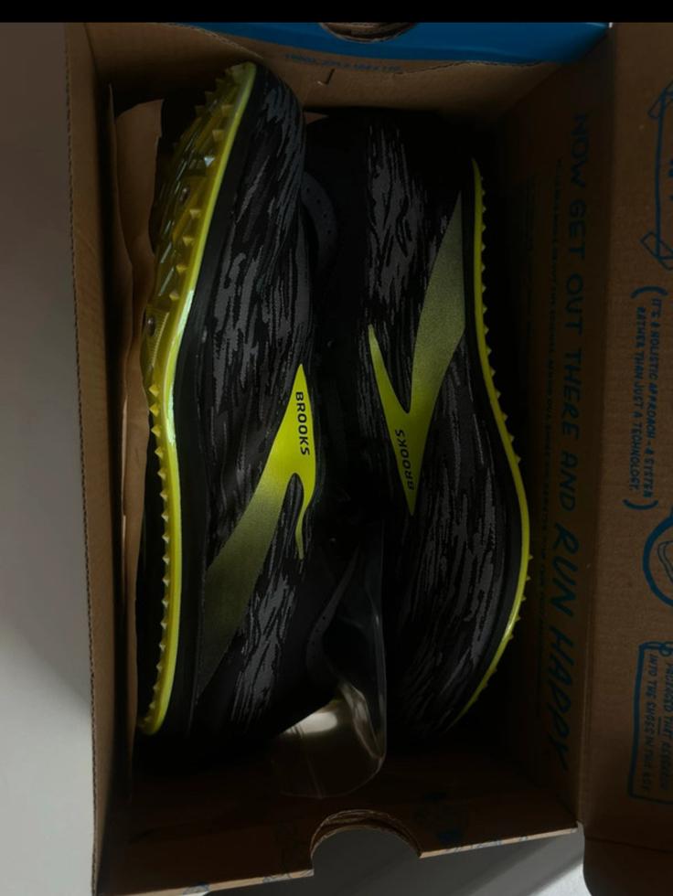 Brooks ELMN8 v5 spikes, Nieuw, Spikes, Hardlopen, Ophalen