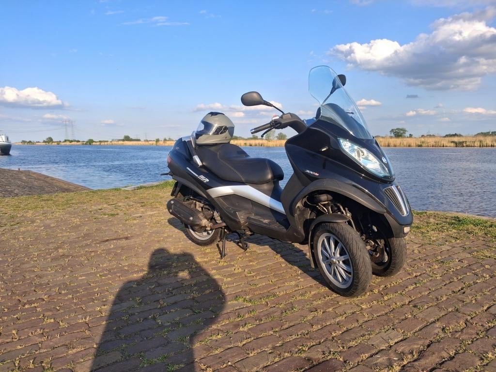Piaggio MP3 300 (autorijbewijs), Ophalen of Verzenden, Gebruikt, Benzine, Overige modellen