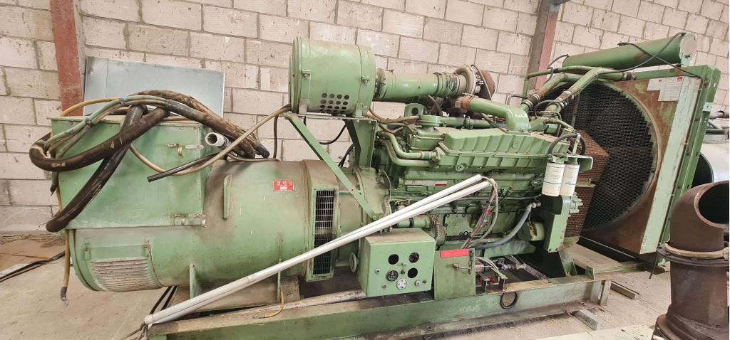 525kVA Cummins VTA1710 aggregaat generator, Gebruikt, Elektrisch startend, Dieselolie, Niet ingevuld