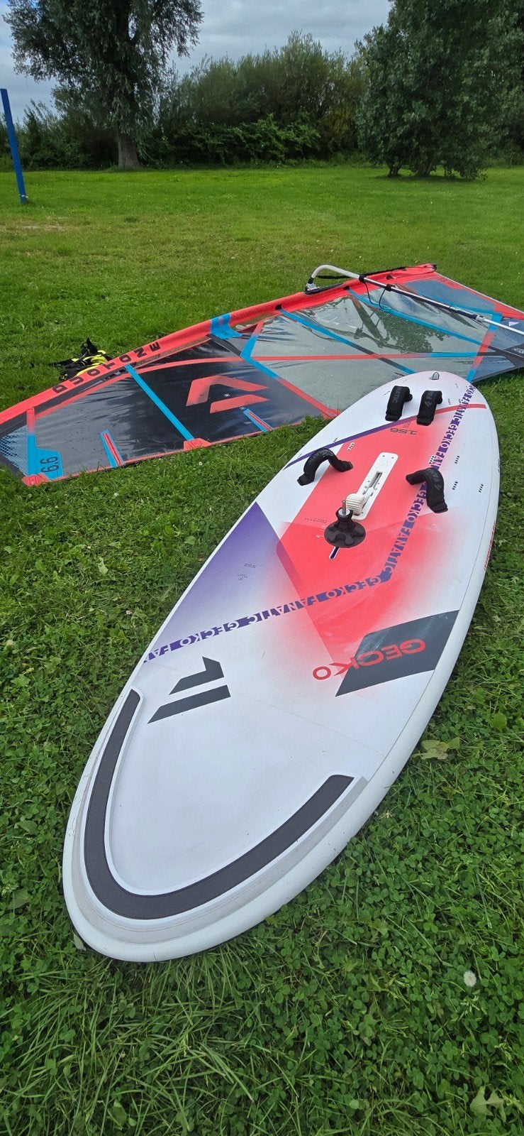 Complete Fanatic Gecko windsurfset (156 liter) Duotone Zeil, Met zeil(en), Gebruikt, Minder dan 250 cm, Ophalen of Verzenden
