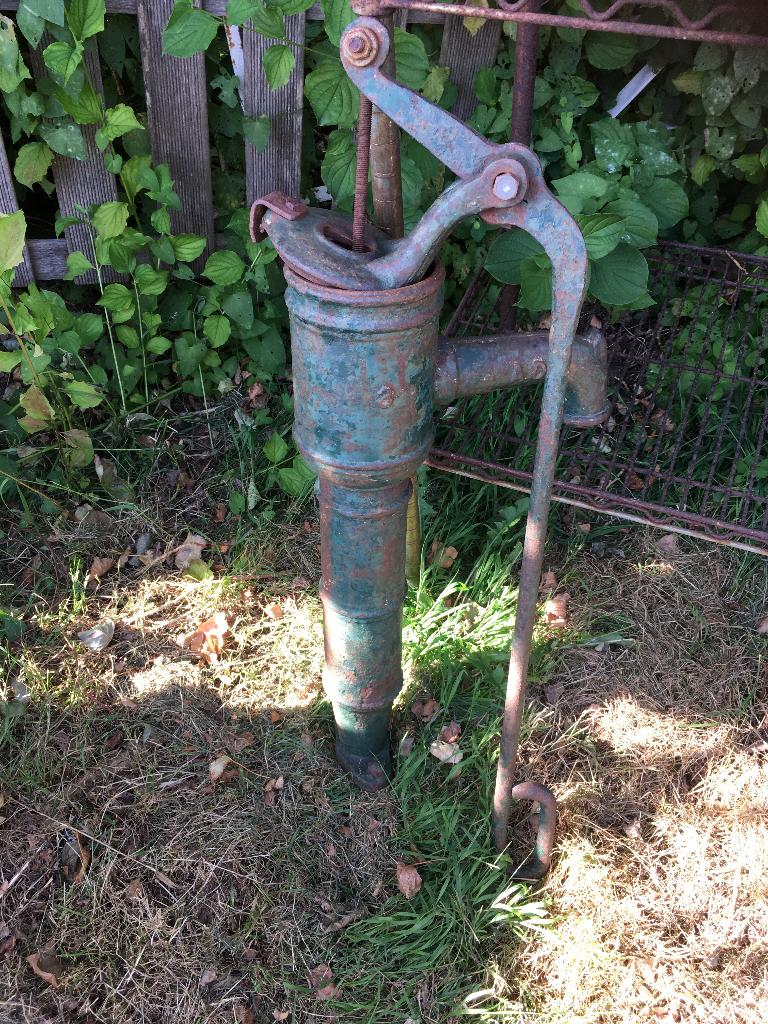 antiek waterpomp groen met slinger gietijzer, Ophalen, Gebruikt, Handmatig, Overige typen