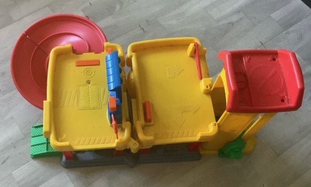 Fisher-Price Little People Garage met geluid, Kinderen en Baby's, Speelgoed | Fisher-Price, Ophalen of Verzenden, Gebruikt, Speelset