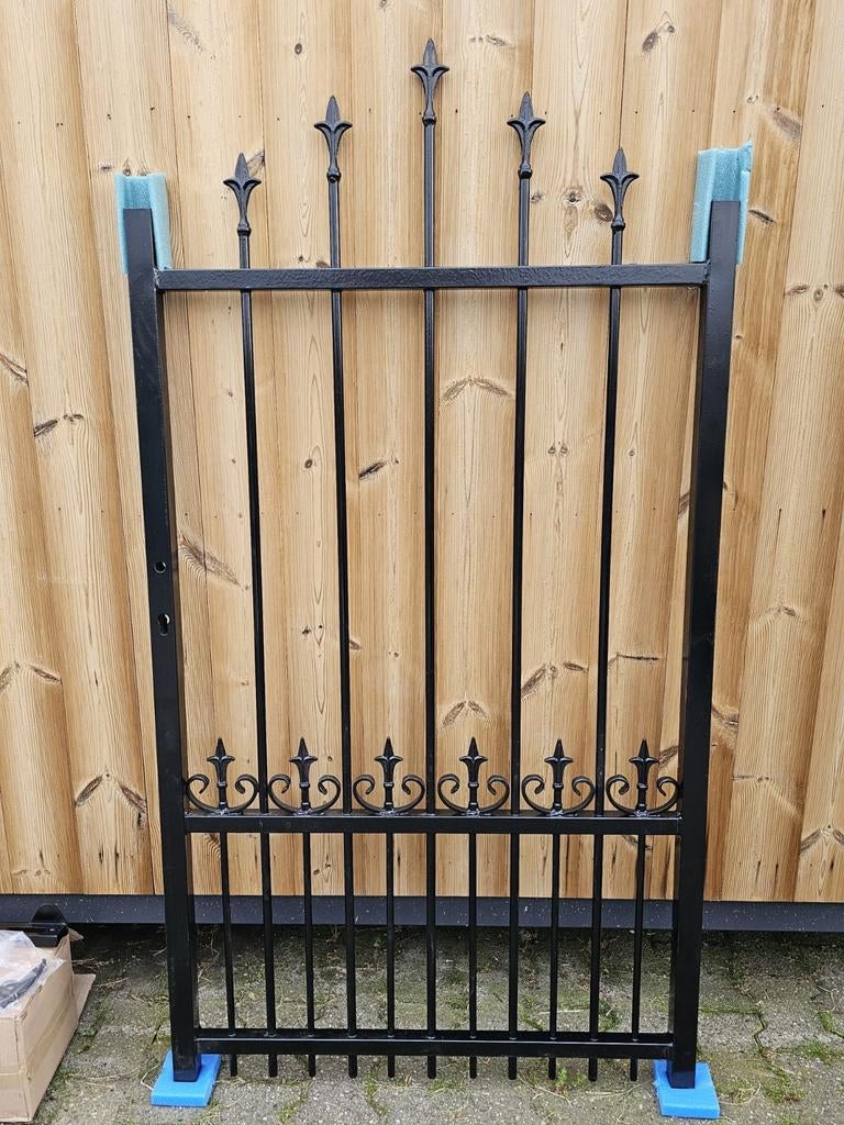 2e keus smeedijzeren inlooppoort 90x170cm helemaal compleet!, Tuin en Terras, Ophalen of Verzenden, Zo goed als nieuw, IJzer, Sierhekwerk