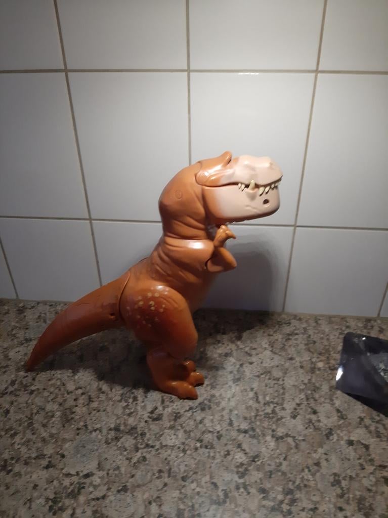 Toma dino, Ophalen of Verzenden, Zo goed als nieuw, Dier