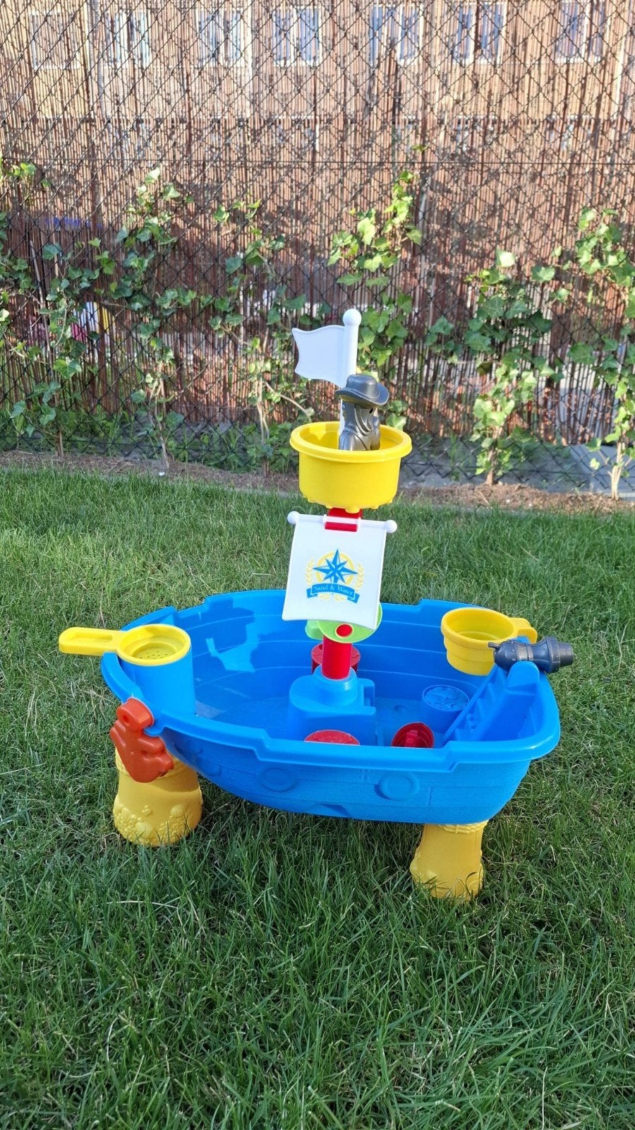 Waterspeeltafel voor kleine kinderen, Kinderen en Baby's, Speelgoed | Buiten | Los speelgoed, Ophalen, Zo goed als nieuw
