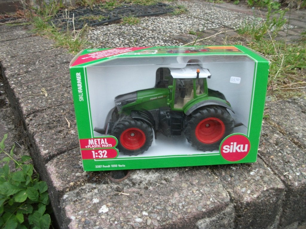fendt   1050   siku   tractor, Ophalen of Verzenden, Nieuw, Tractor of Landbouw, SIKU