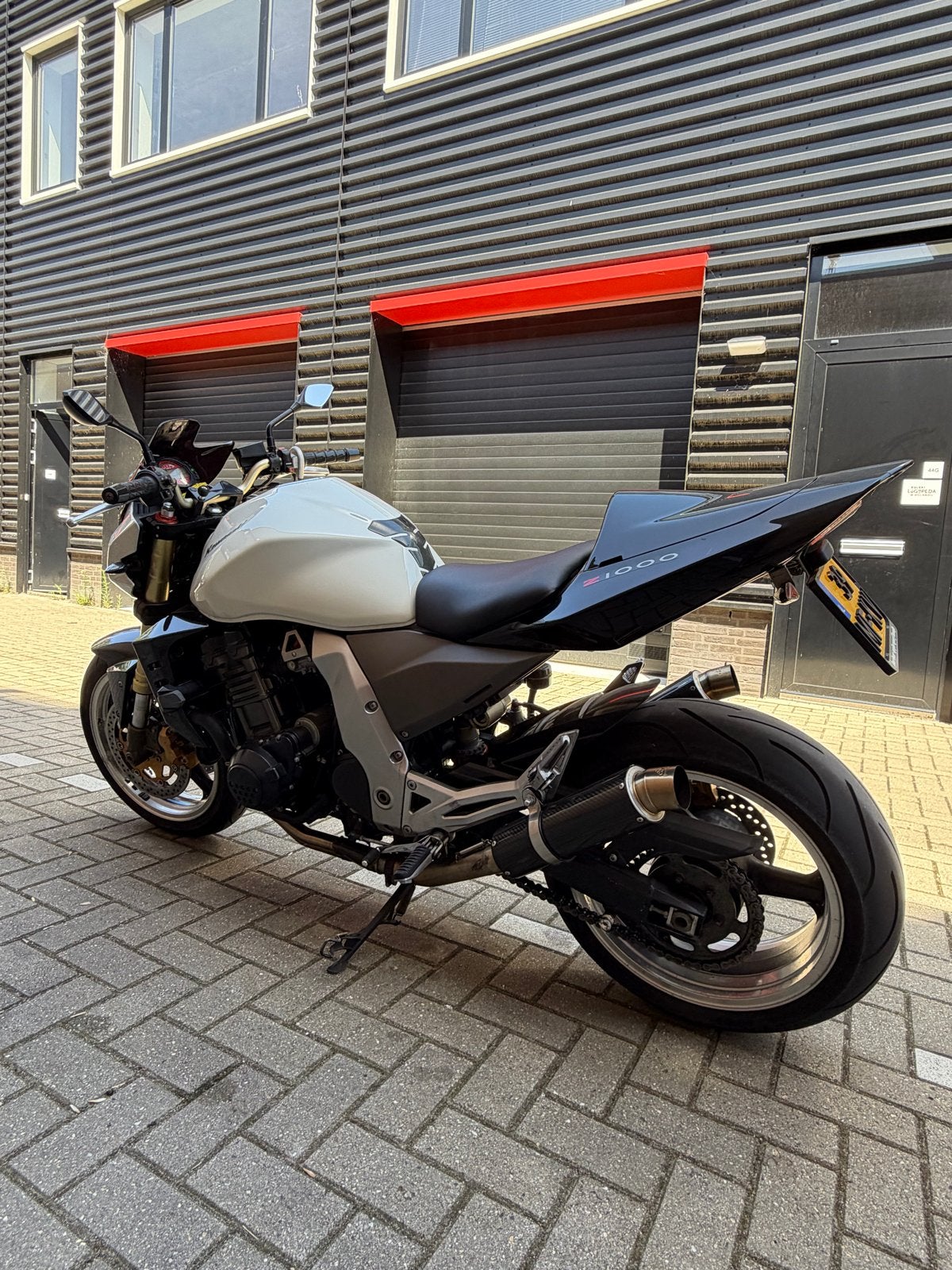 Kawasaki Z1000 Naked Bike - Zeer Goede Staat unieke kleur !, Motoren, Sportuitlaat, Motorrijbewijs A, Gebruikt, Particulier