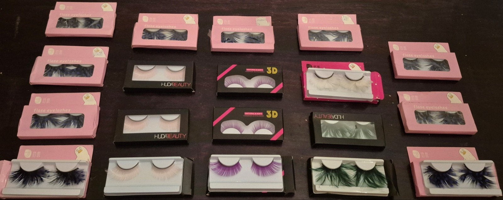 partij nepwimpers 20 doosjes NIEUW, Kleding | Dames, Ophalen of Verzenden, Nieuw, Carnaval, Accessoires
