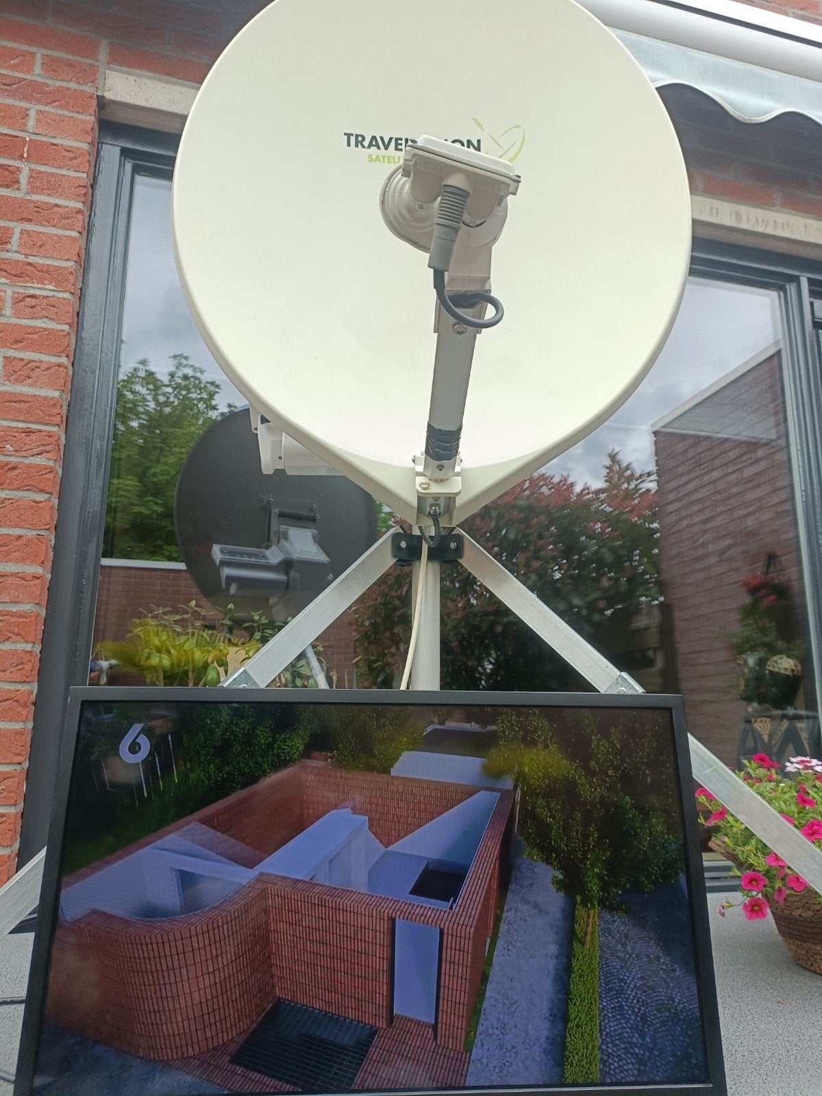 65 cm schotel, Ophalen of Verzenden, Overige merken