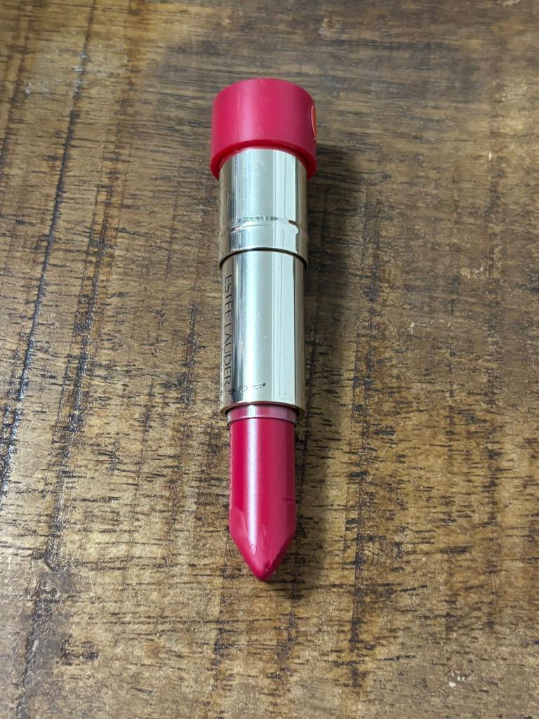 Estee Lauder Pure Color Love Lipstick 220 Shock & Awe, Lippen, Ophalen of Verzenden, Zo goed als nieuw, Make-up