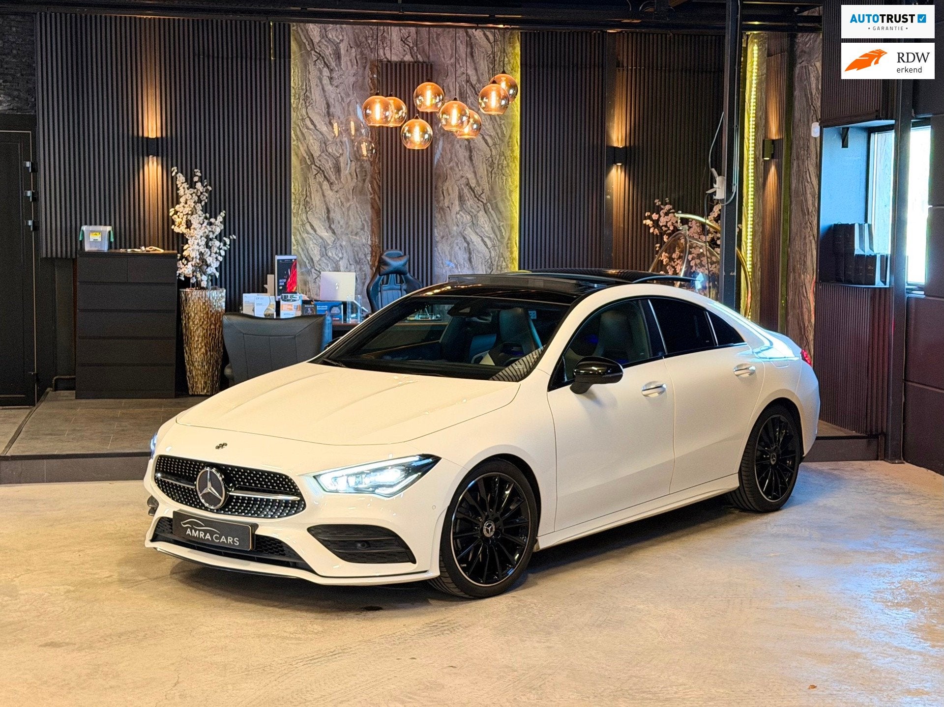 Mercedes-Benz CLA-klasse 200 AMG|PANO|SFEER|BOMVOL!, Auto's, CLA, Gebruikt, Euro 6, 4 cilinders
