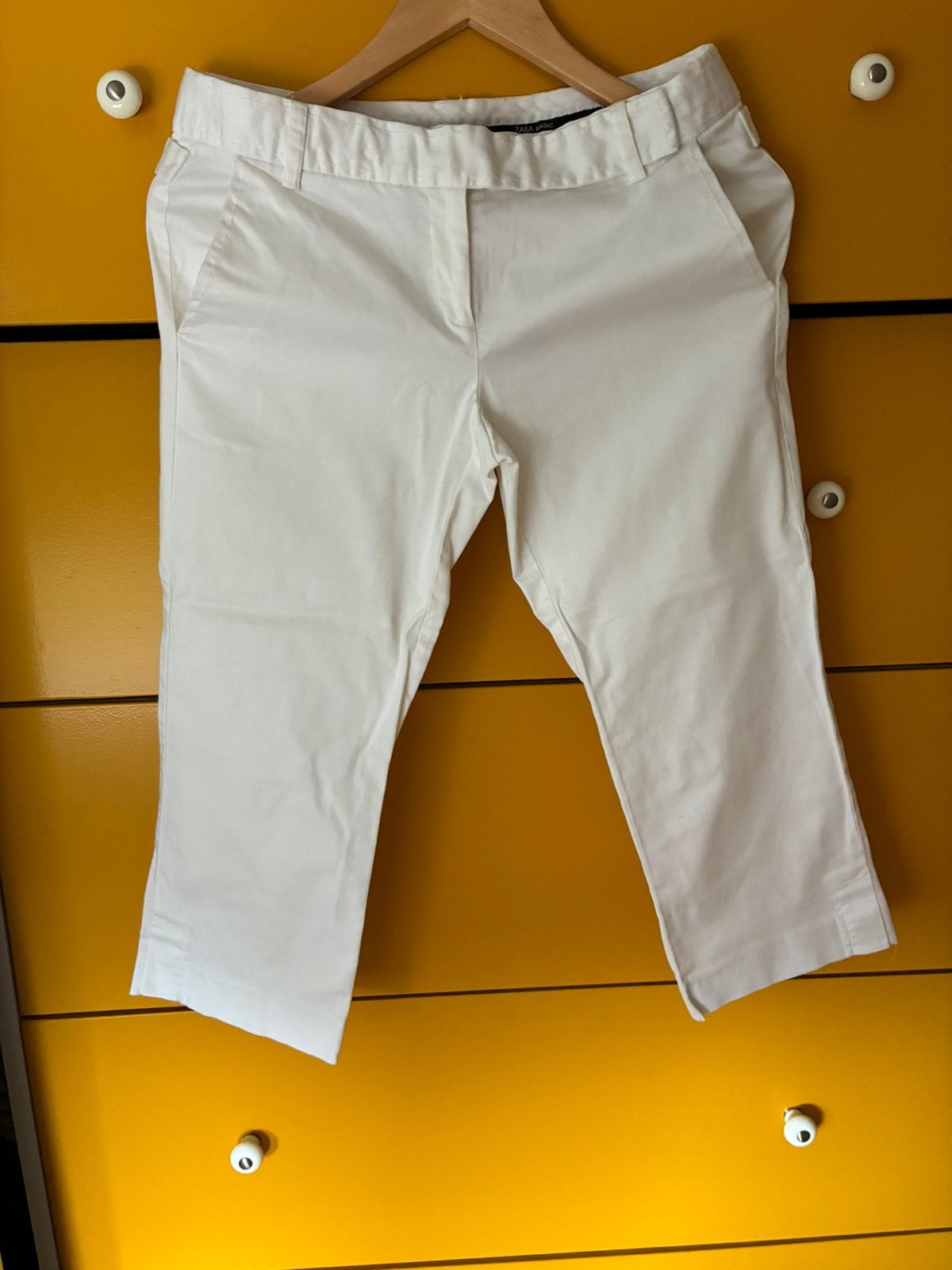 Witte capri broek, Maat 38/40 (M), Ophalen of Verzenden, Zo goed als nieuw, Driekwart