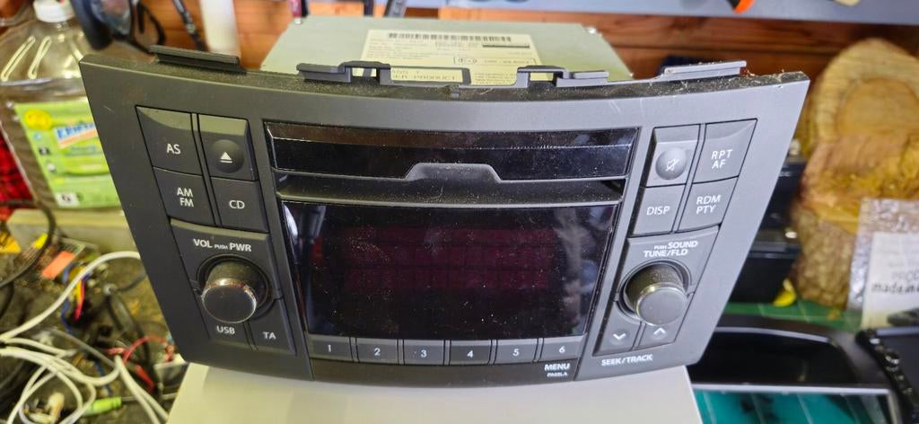 Suzuki Swift Originele Auto Radio, Auto diversen, Autoradio's, Gebruikt, Ophalen of Verzenden