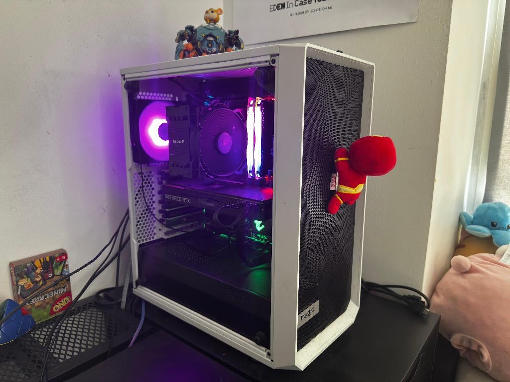 Custom Gaming PC with Monitor & Keyboard, Computers en Software, Desktop Pc's, 32 GB, Custom Build, Gaming, SSD
