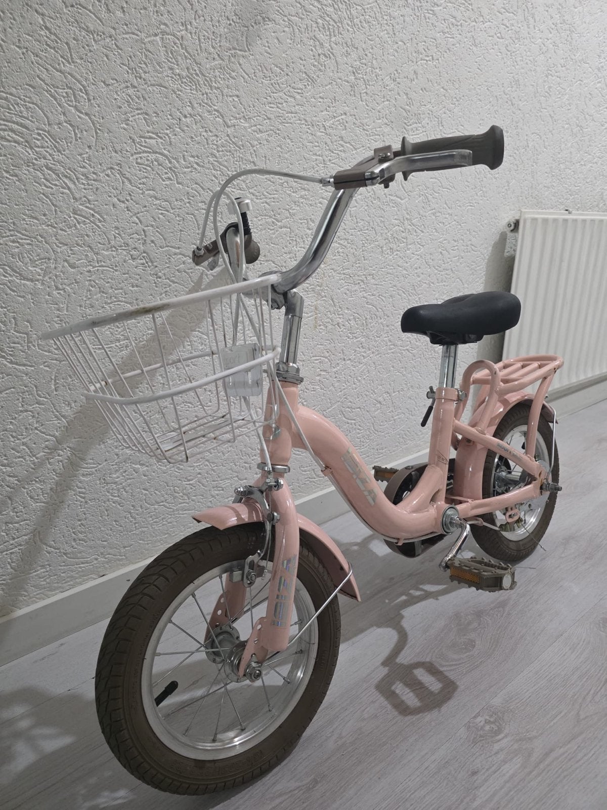 Ibiza meisjesfiets 12 inch roze met mandje, Ophalen of Verzenden, Gebruikt, Velgrem, Minder dan 16 inch
