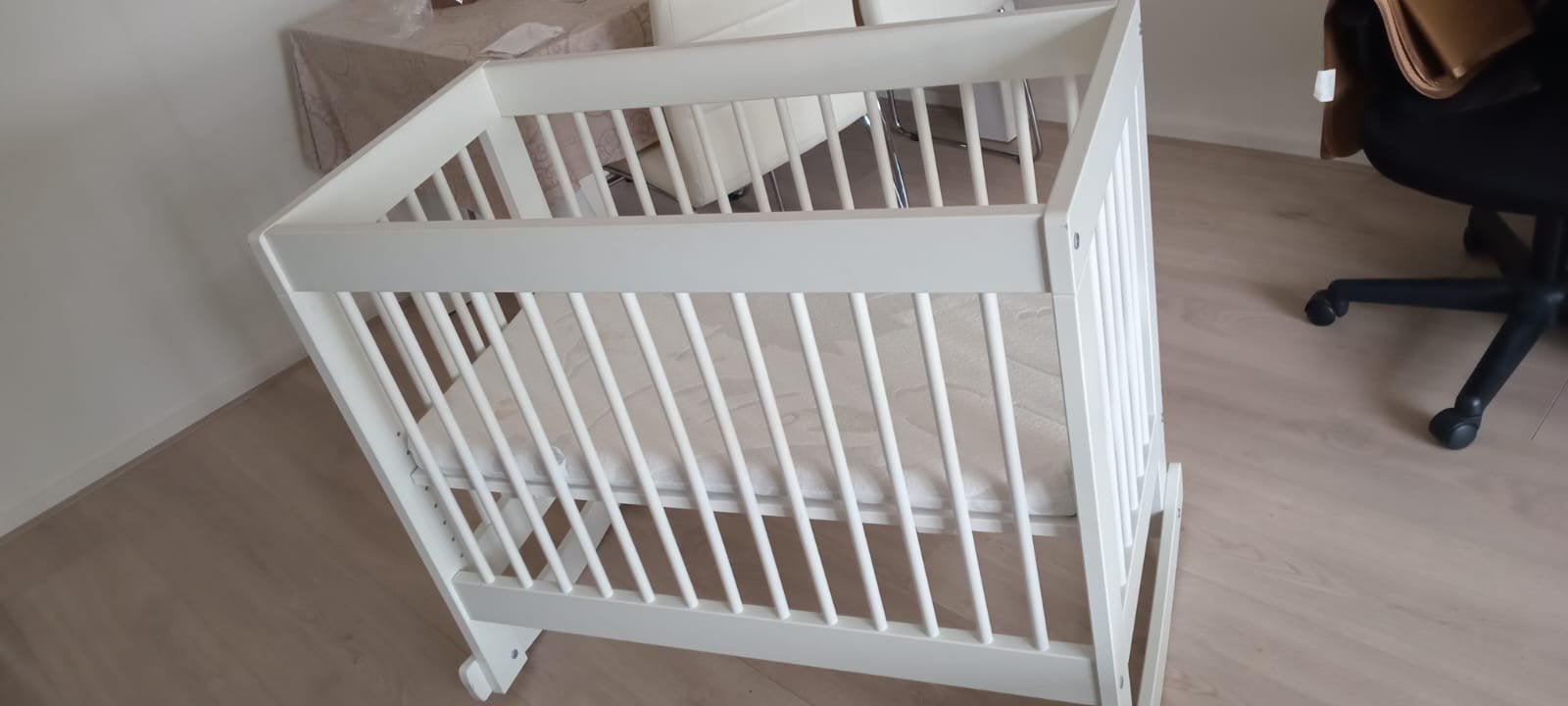 Te koop Wit kinderbedje., Ophalen of Verzenden