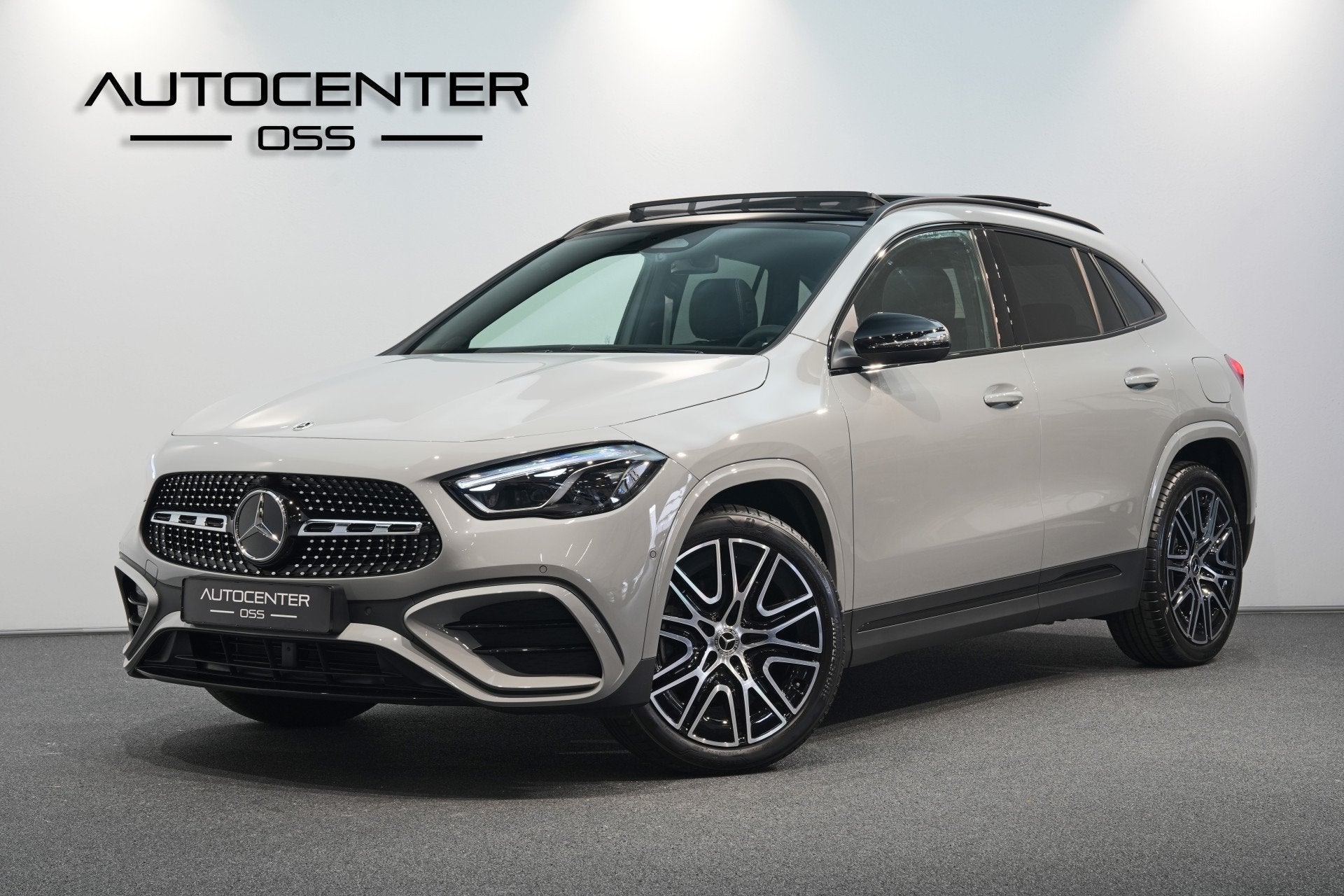 Mercedes-Benz GLA 250 e 140 Year Edition ✅ NAP ✅ PANO, 4 cilinders, Bedrijf, Automatische klimaatregeling, 1710 kg