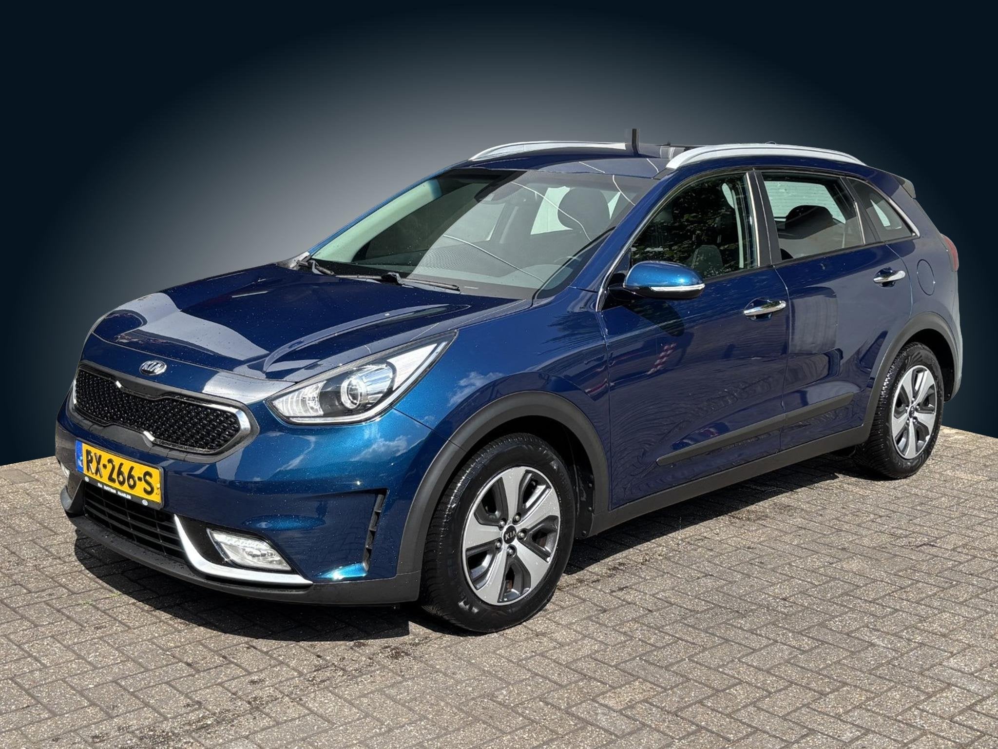 Kia Niro 1.6 GDi Hybrid DynamicLine, Auto's, 12 maanden, Gebruikt, Euro 6, Blauw
