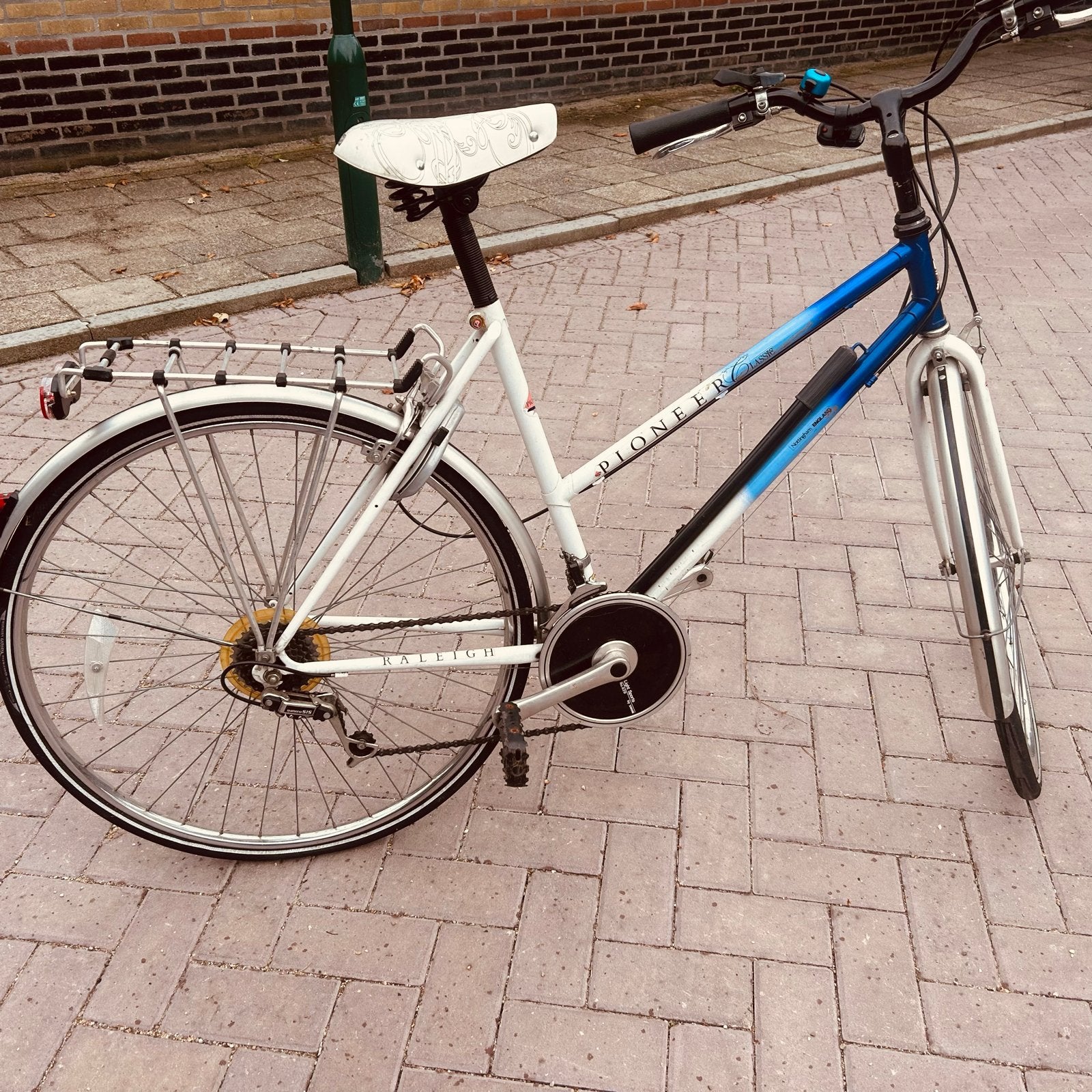 Raleigh fiets, gereviseerd, voor personen tot 1.75m, Fietsen en Brommers, Fietsen | Dames | Damesfietsen, Gebruikt, Velgrem, Versnellingen