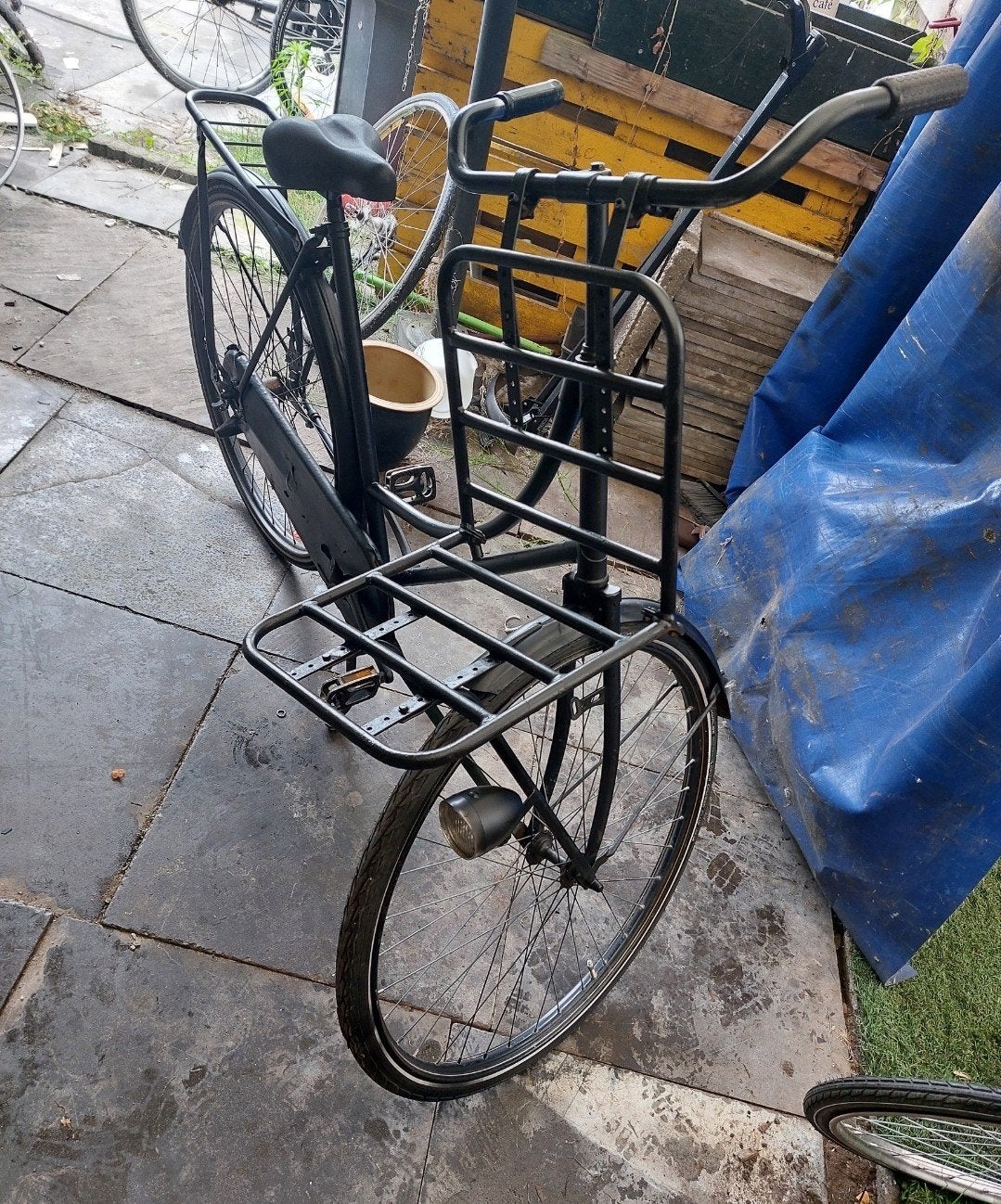 Zwarte transportfiets met voordrager, Overige merken, Terugtraprem, Gebruikt, Versnellingen