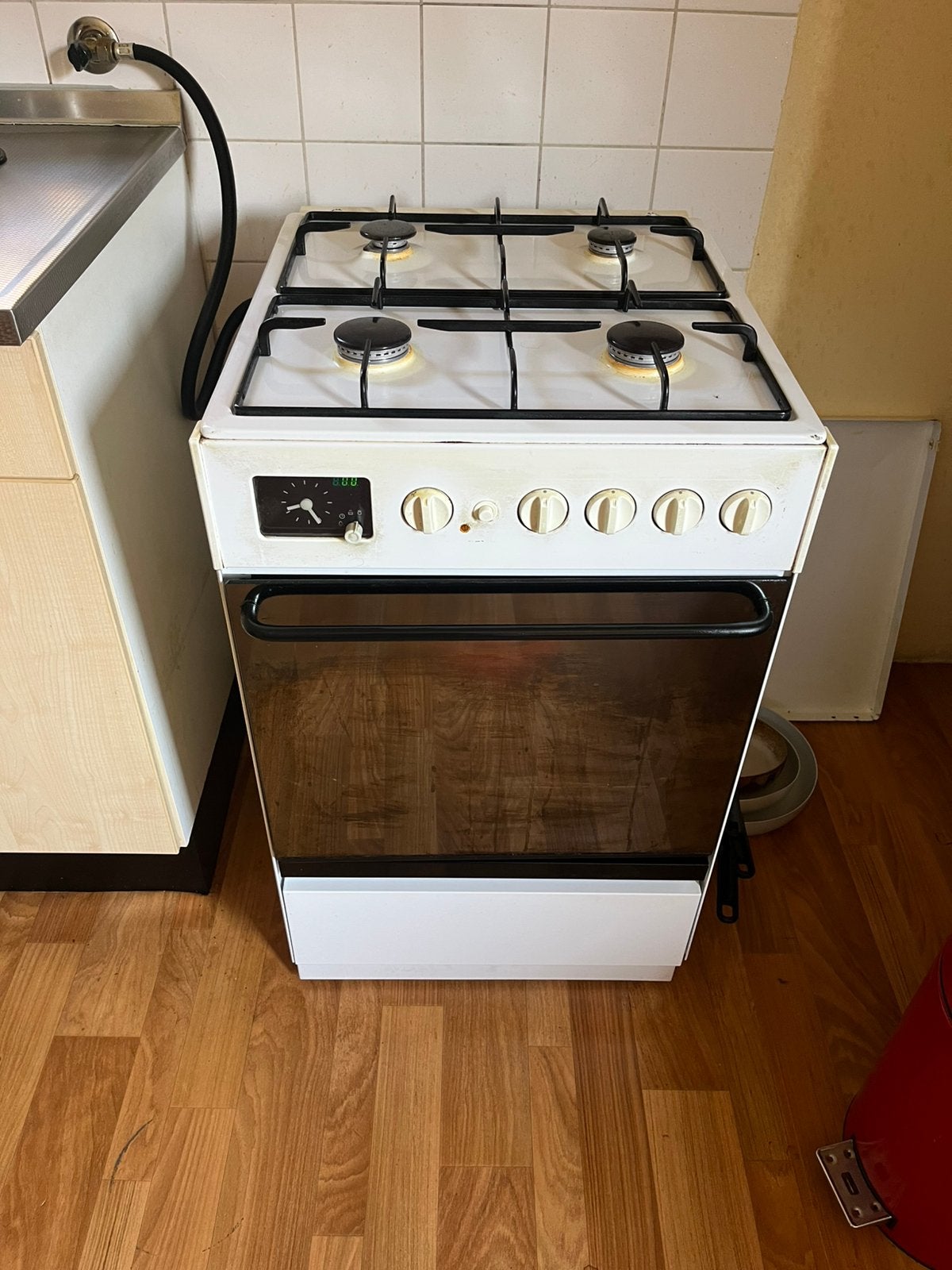 Gasfornuis gratis, Ophalen, Minder dan 85 cm, 4 kookzones, Zo goed als nieuw